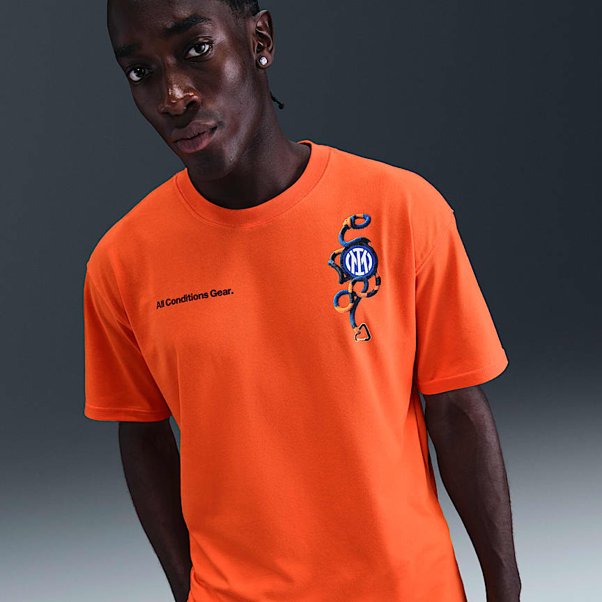 Inter Milan Men's Nike Soccer T-Shirt. Nike.com